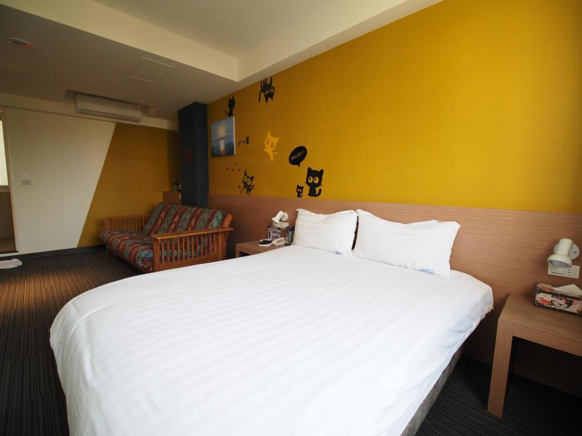 Breeze And Waves Hostel Jinning Exterior foto