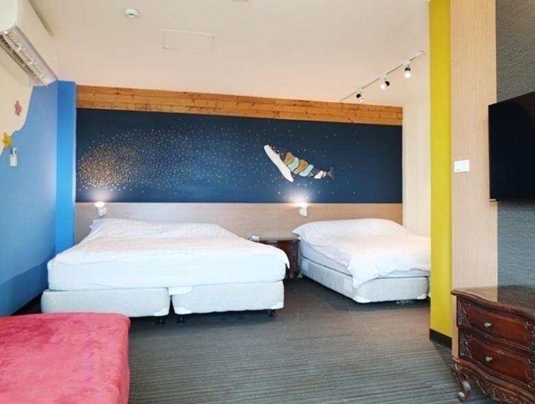 Breeze And Waves Hostel Jinning Exterior foto